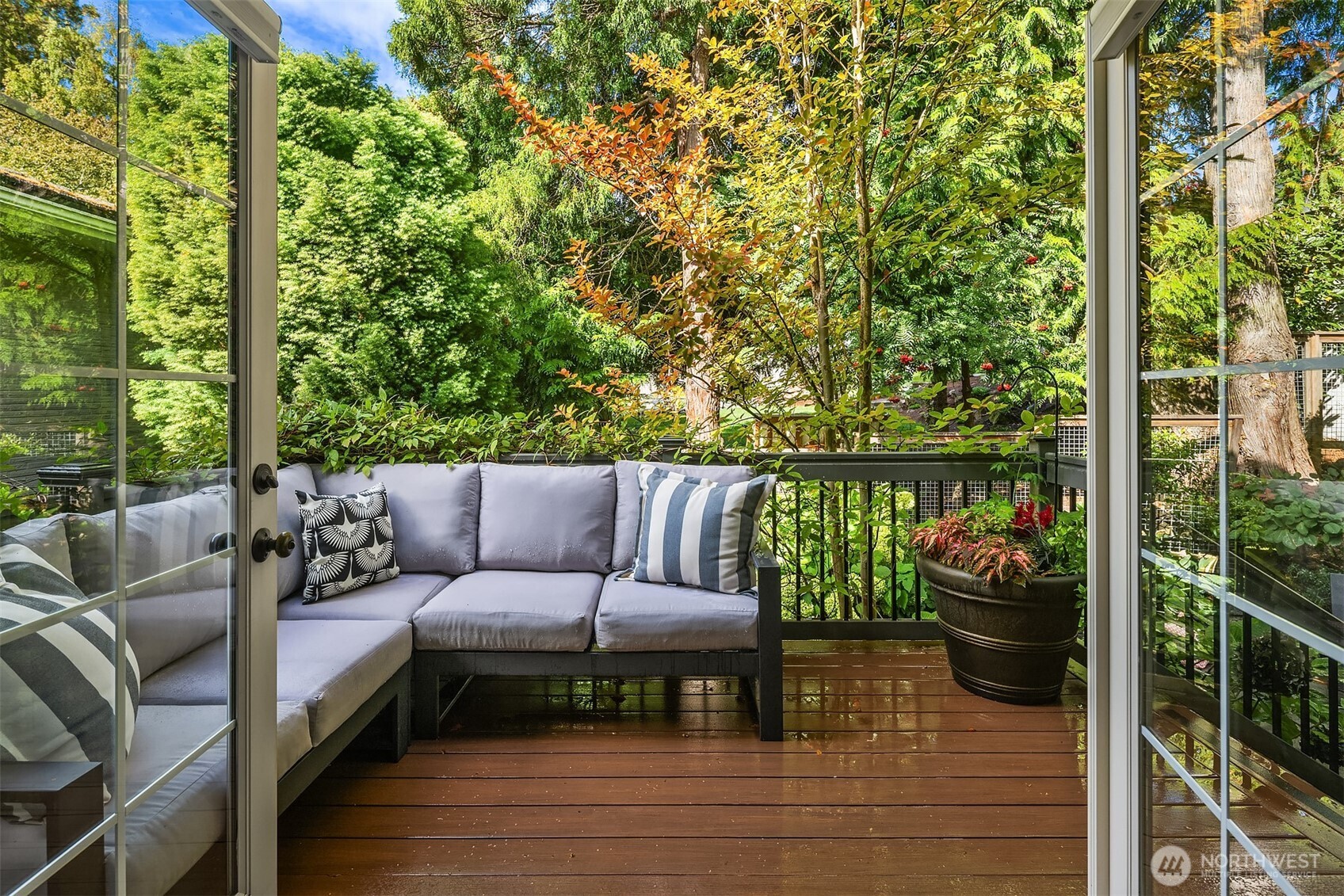 3449 Magnolia Boulevard Property Photo 20