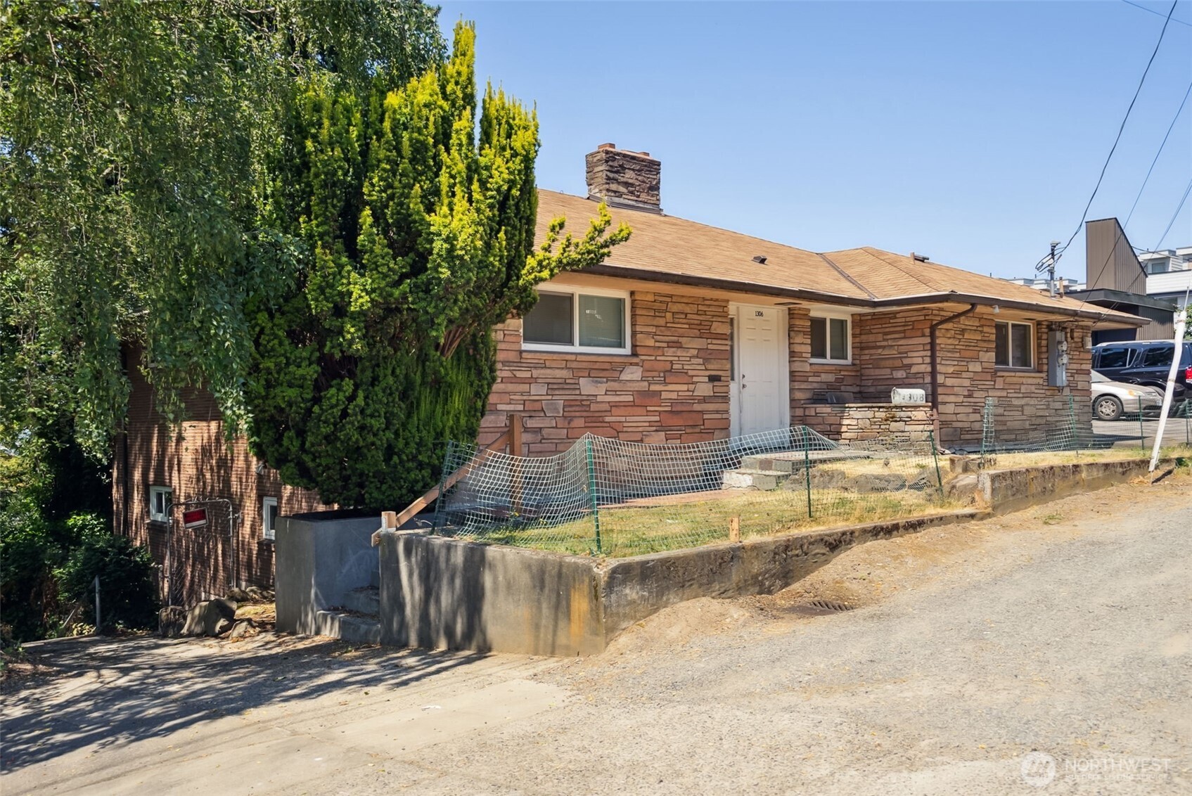 1306 S Bayview Street Property Photo 7