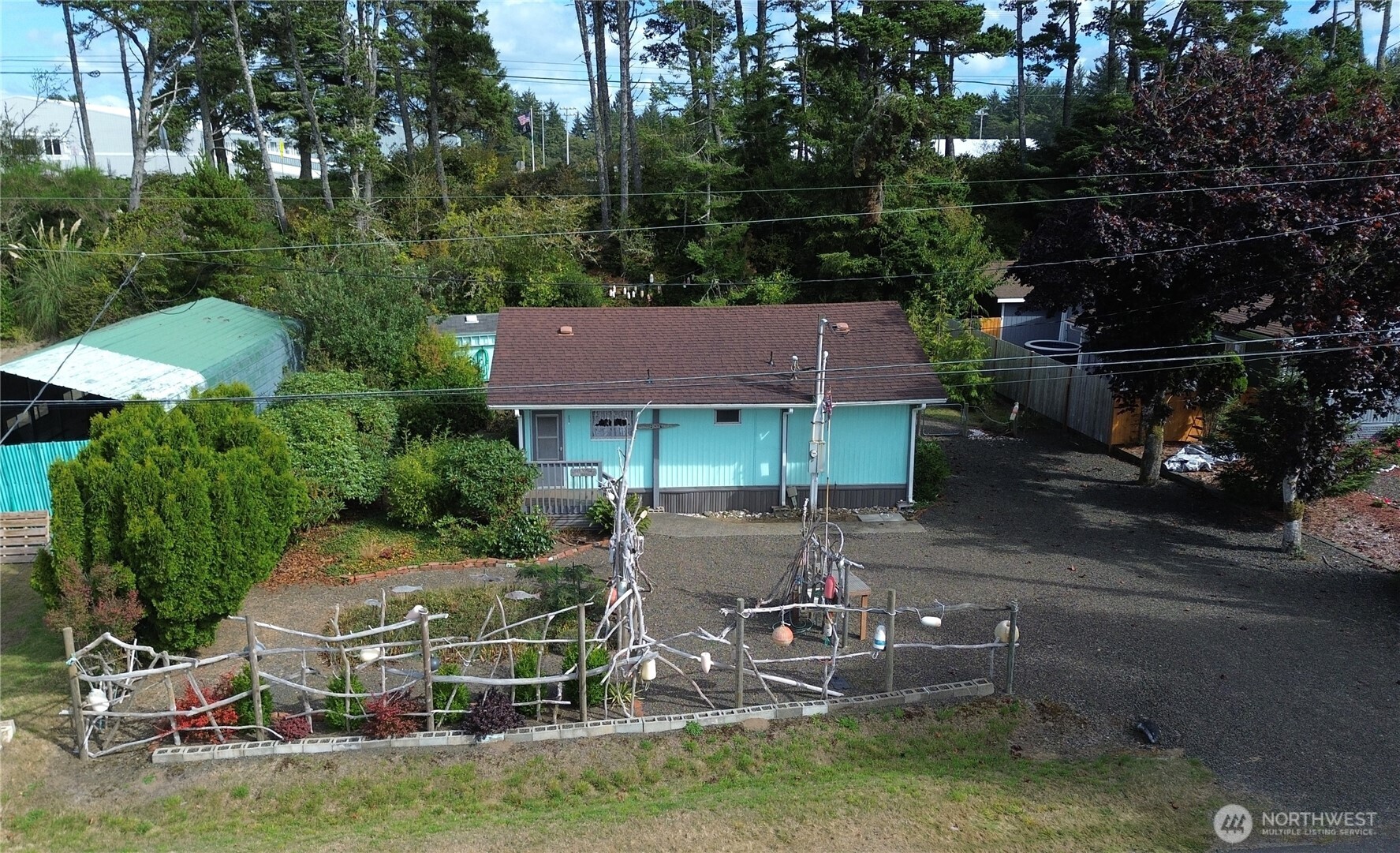 2446 S Pleasant Drive Property Photo 33