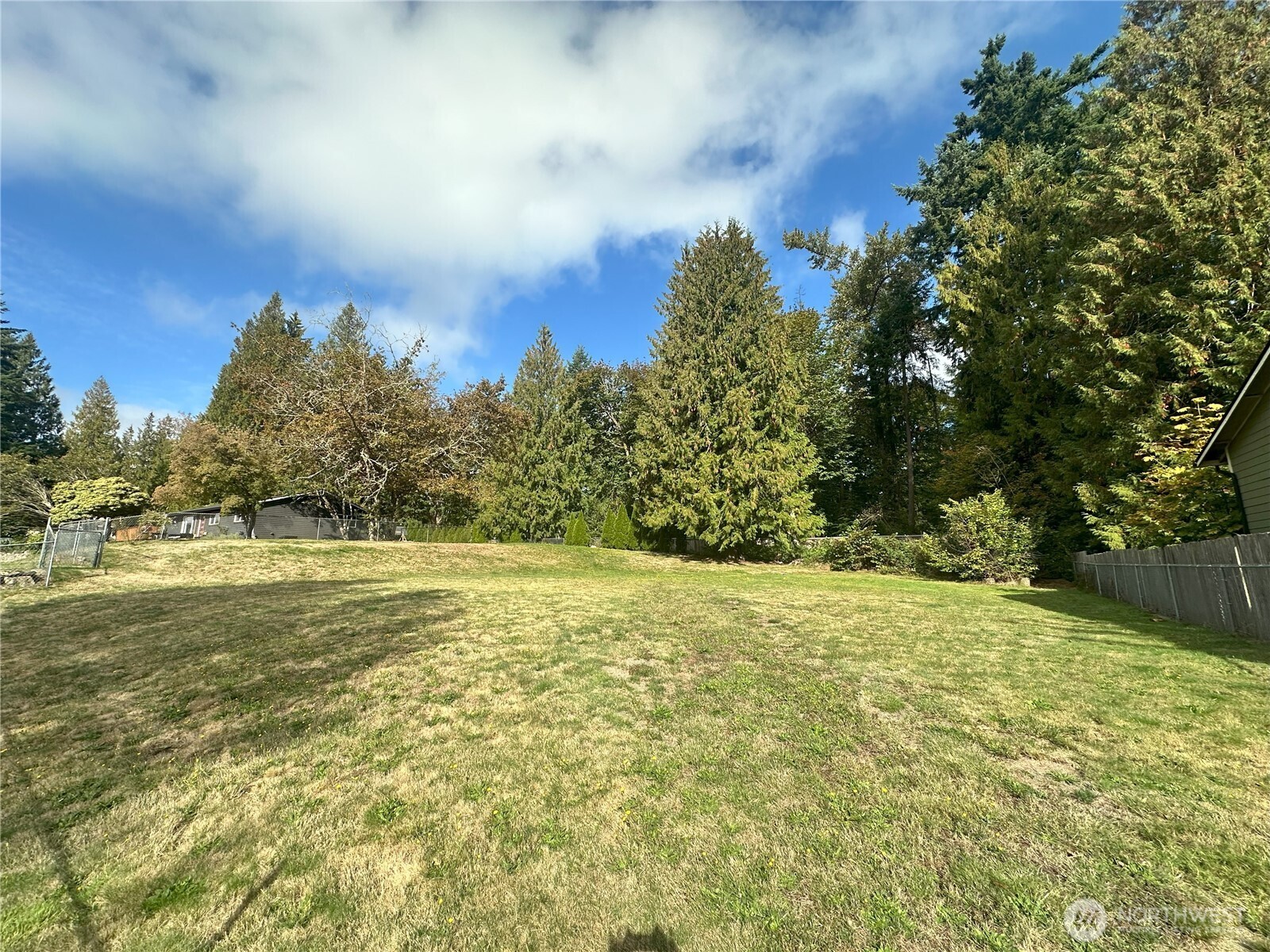 10419 46th Place Property Photo 4