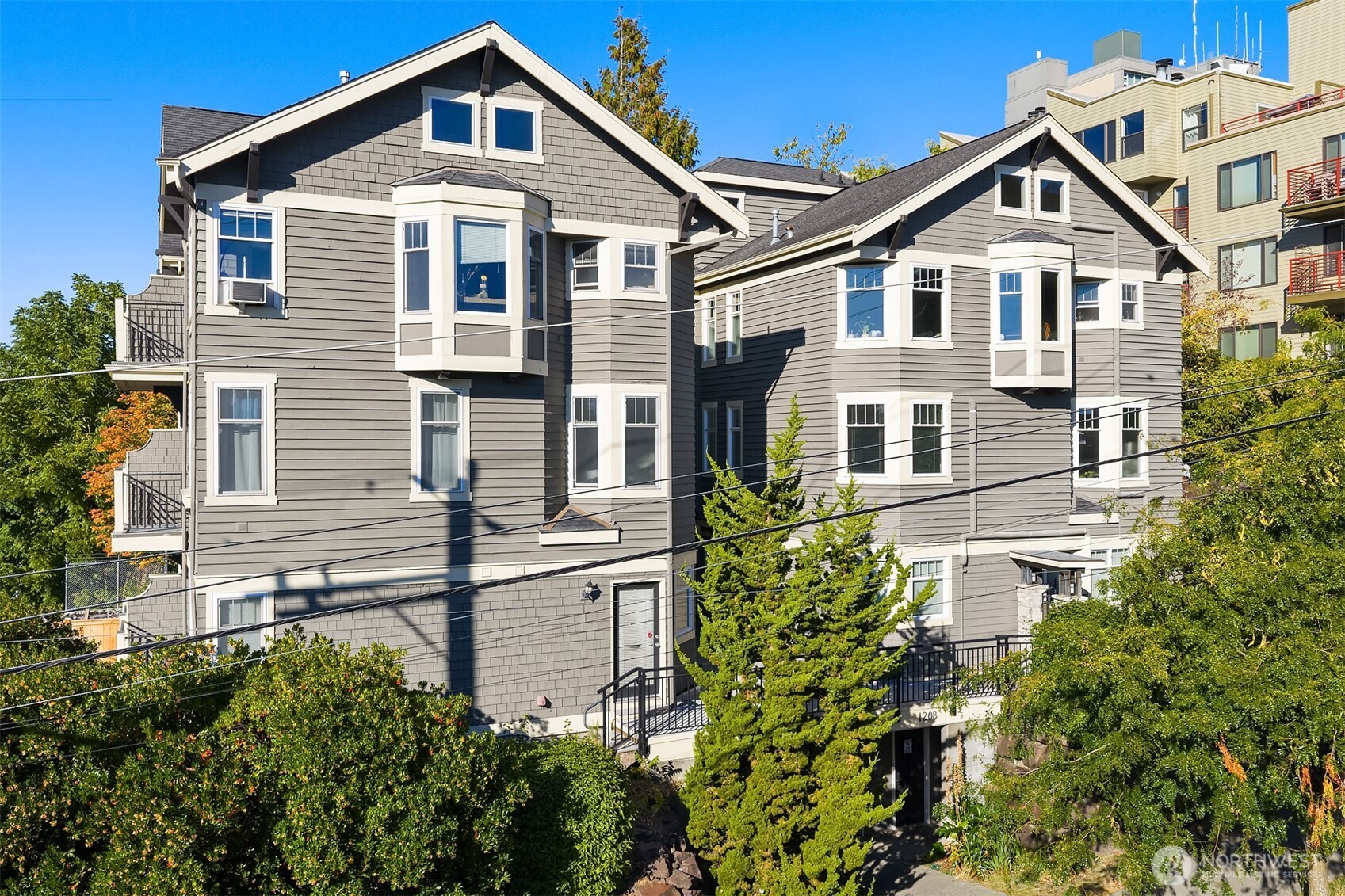 1206 E Republican Street Property Photo 1