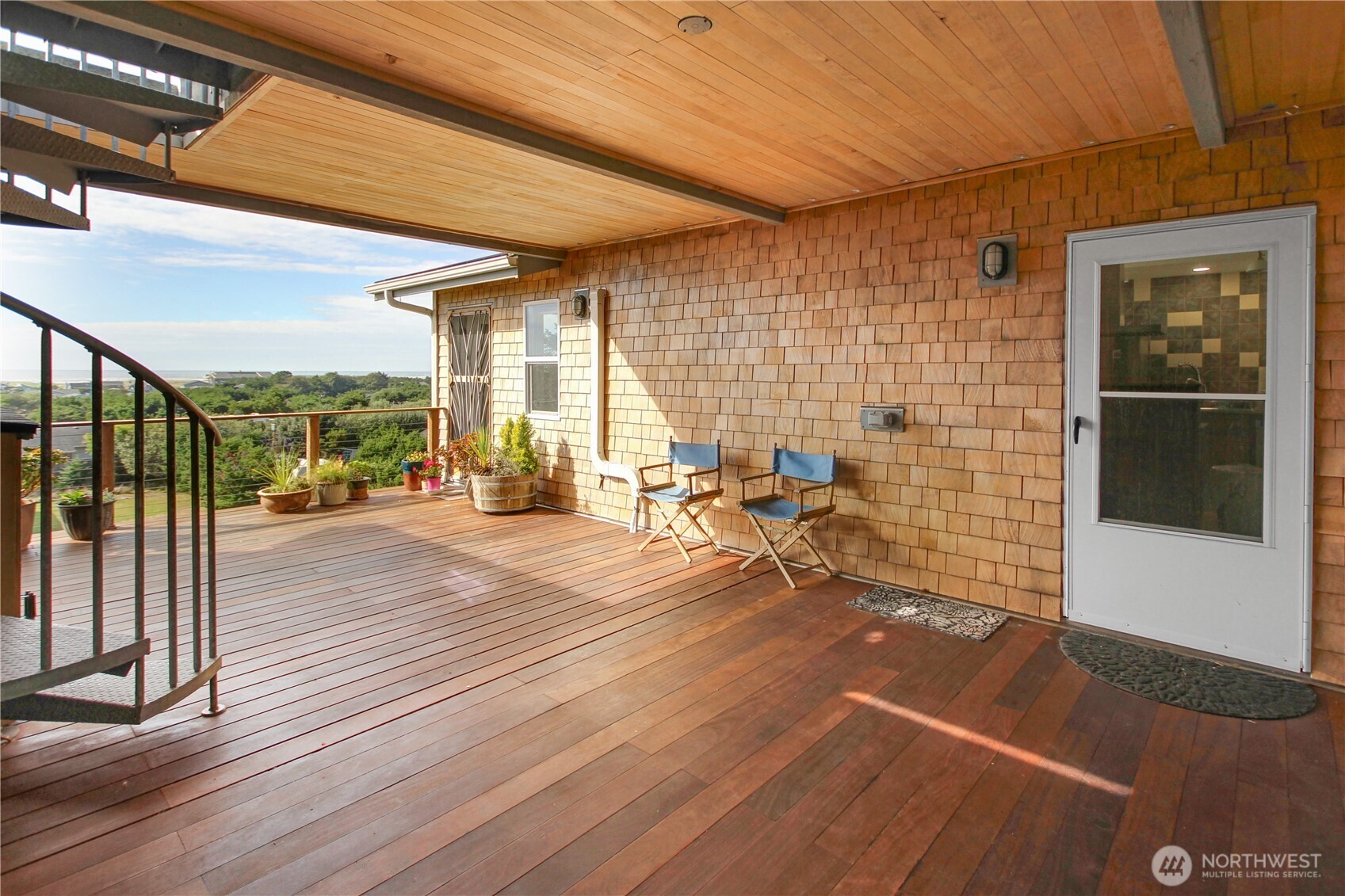 35302 I Place Property Photo 4
