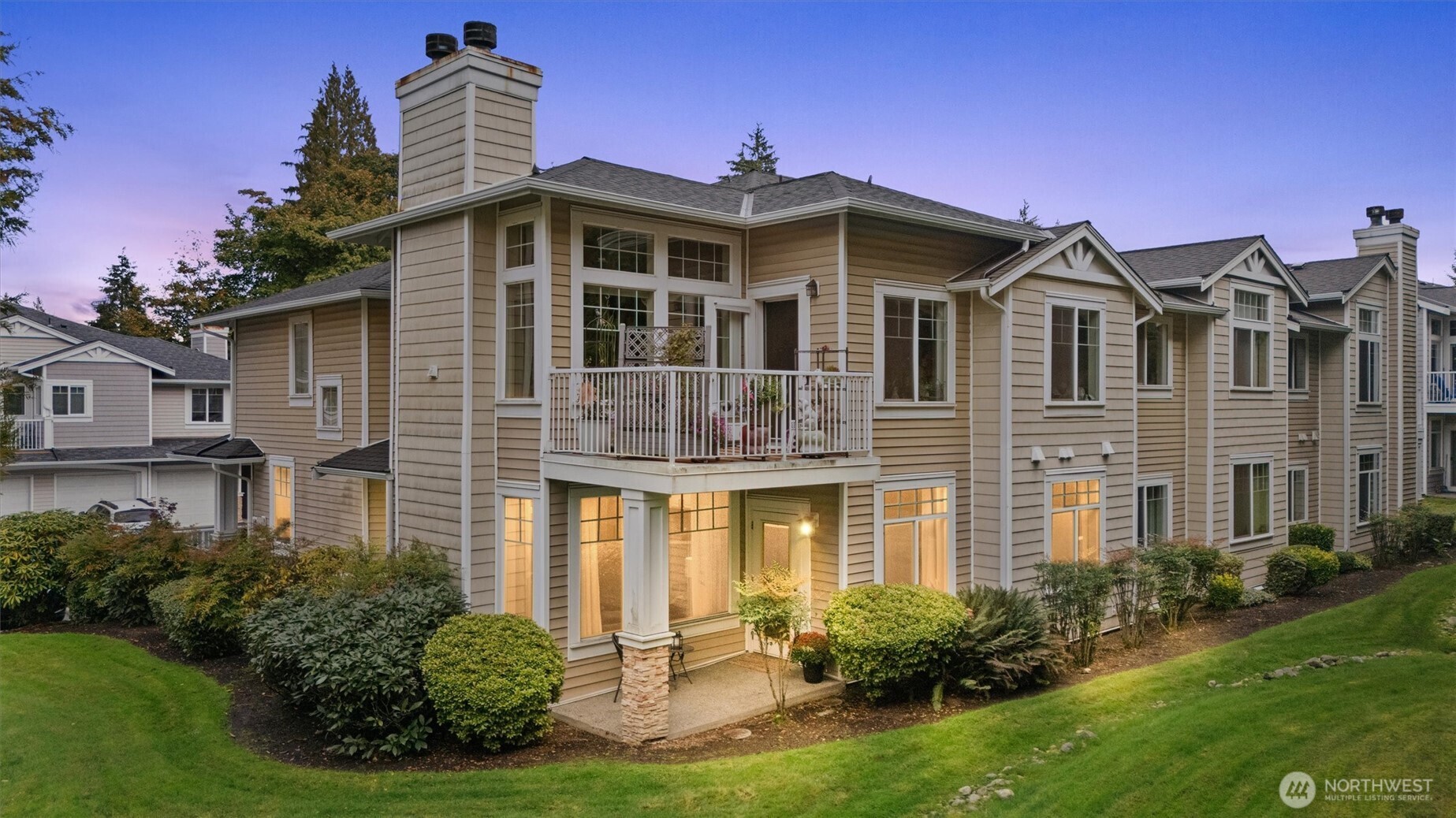 6515 134th Place E6 Property Photo 1