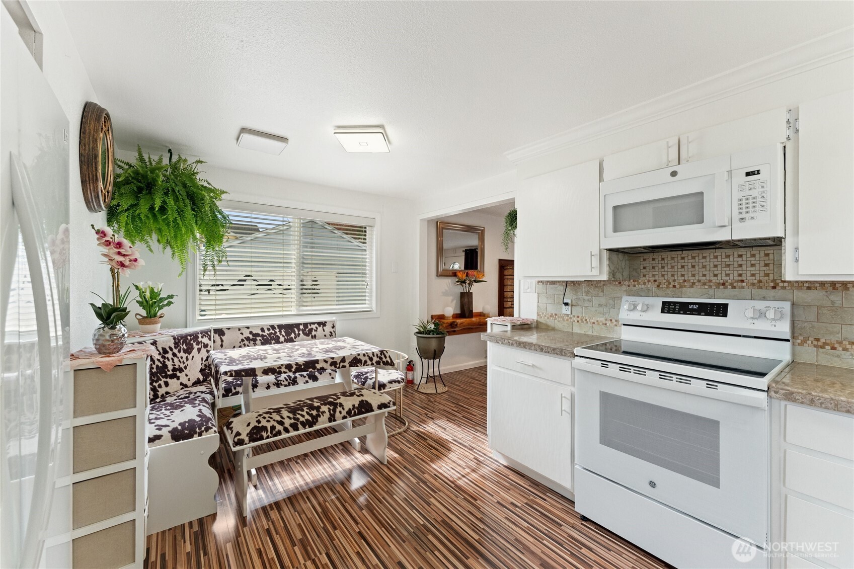 10107 Meridian Avenue Property Photo 5