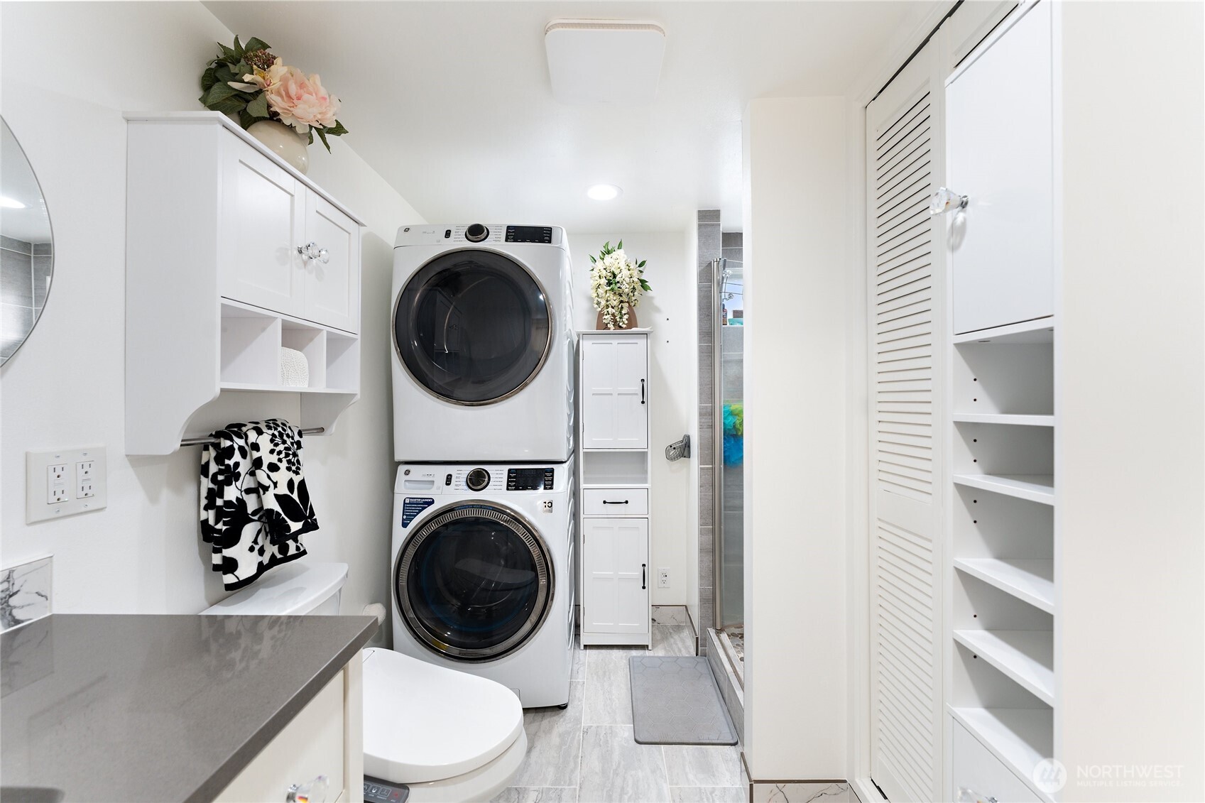 10107 Meridian Avenue Property Photo 8