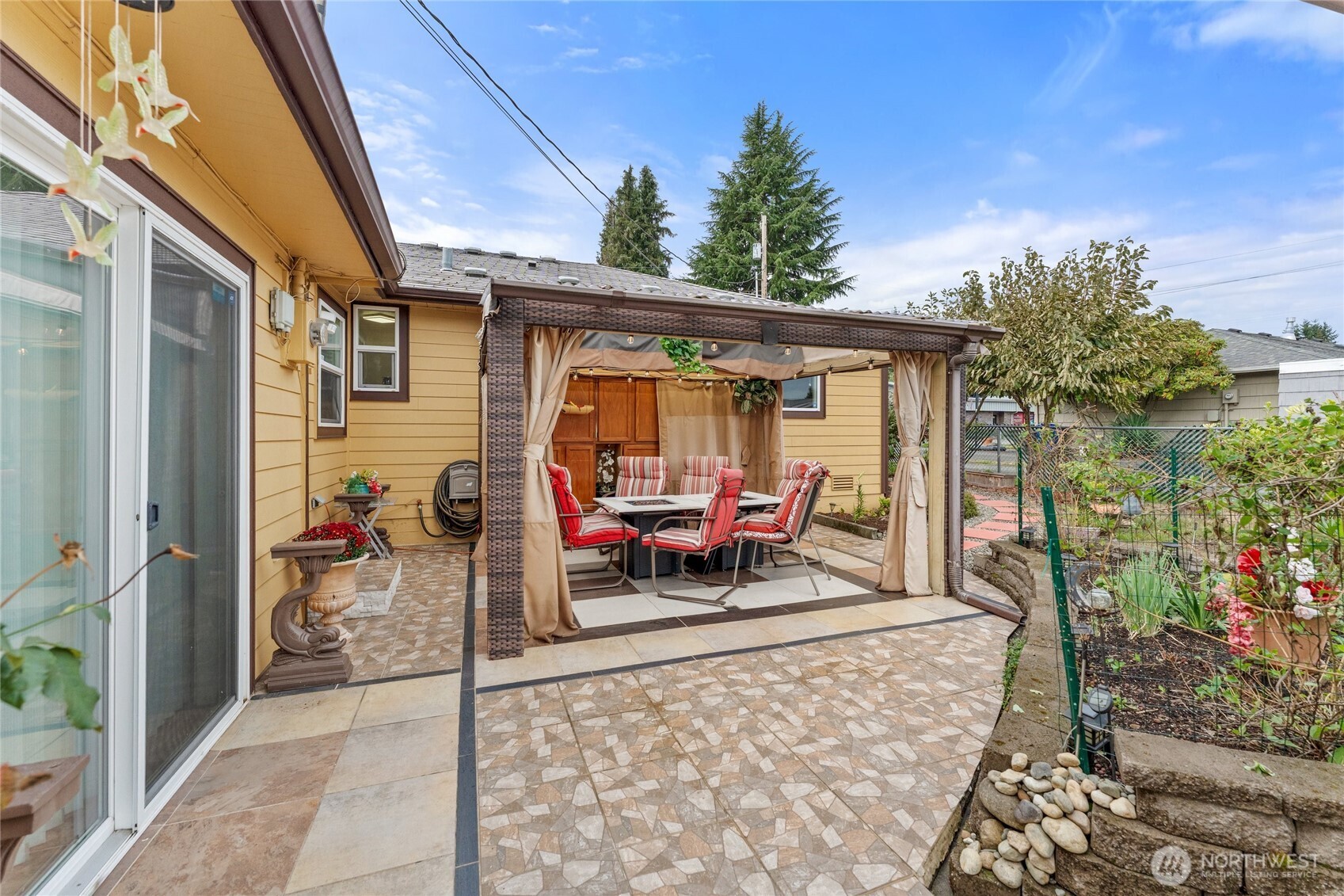 10107 Meridian Avenue Property Photo 20