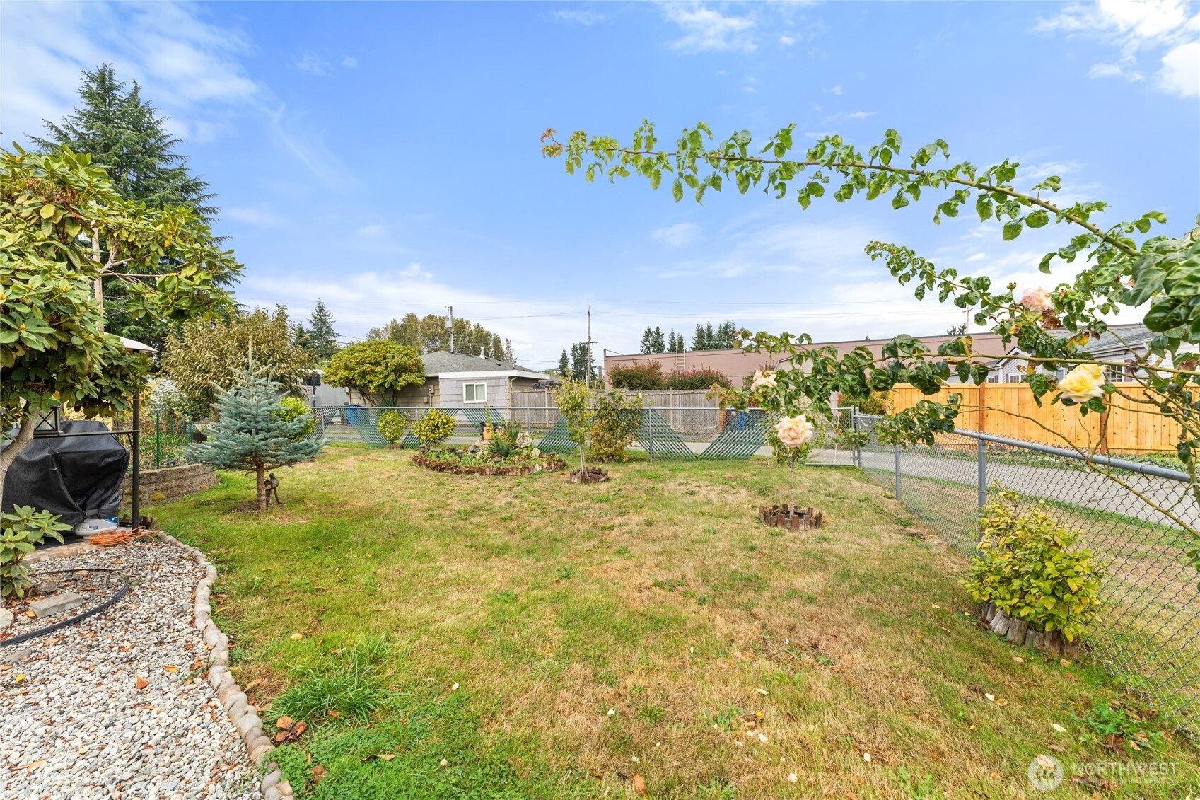 10107 Meridian Avenue Property Photo 21