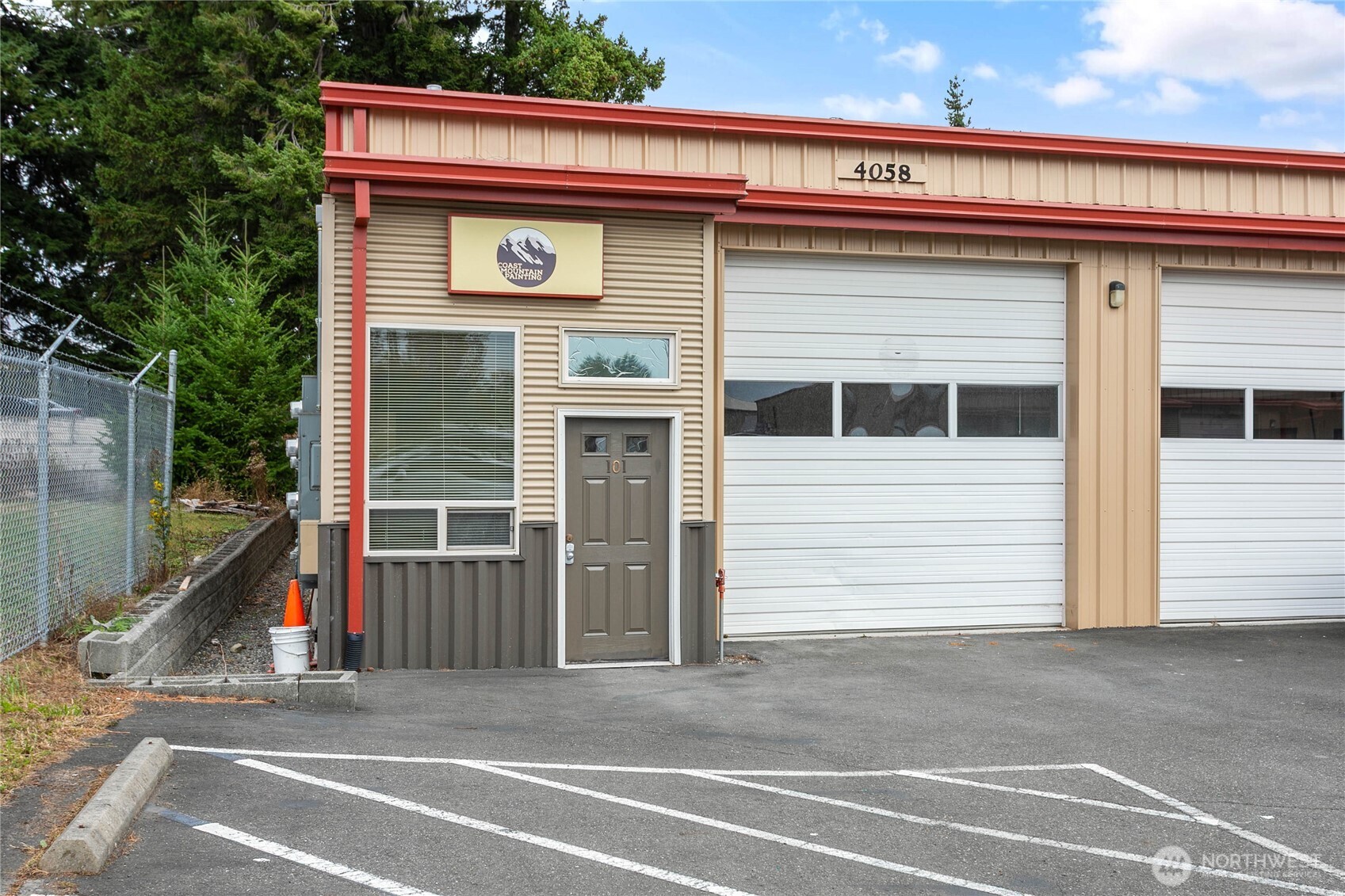 4058 Hammer Drive B101 Property Photo 2