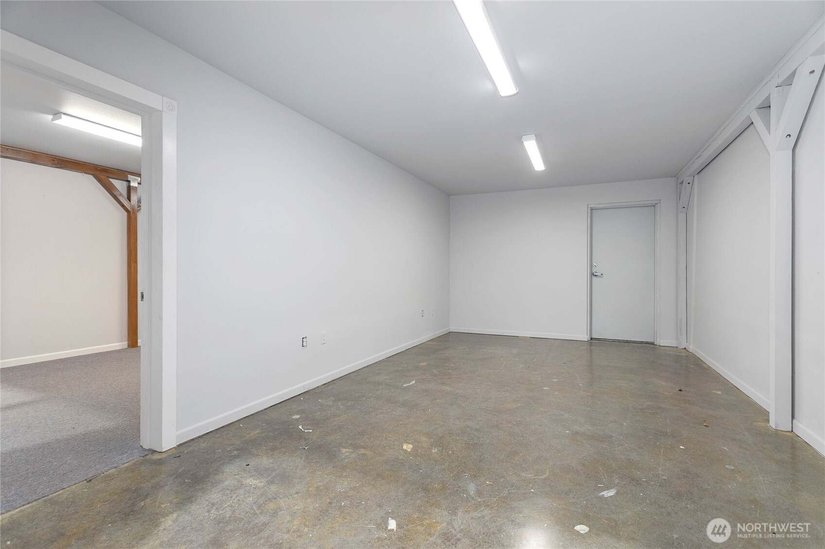 4058 Hammer Drive B101 Property Photo 16