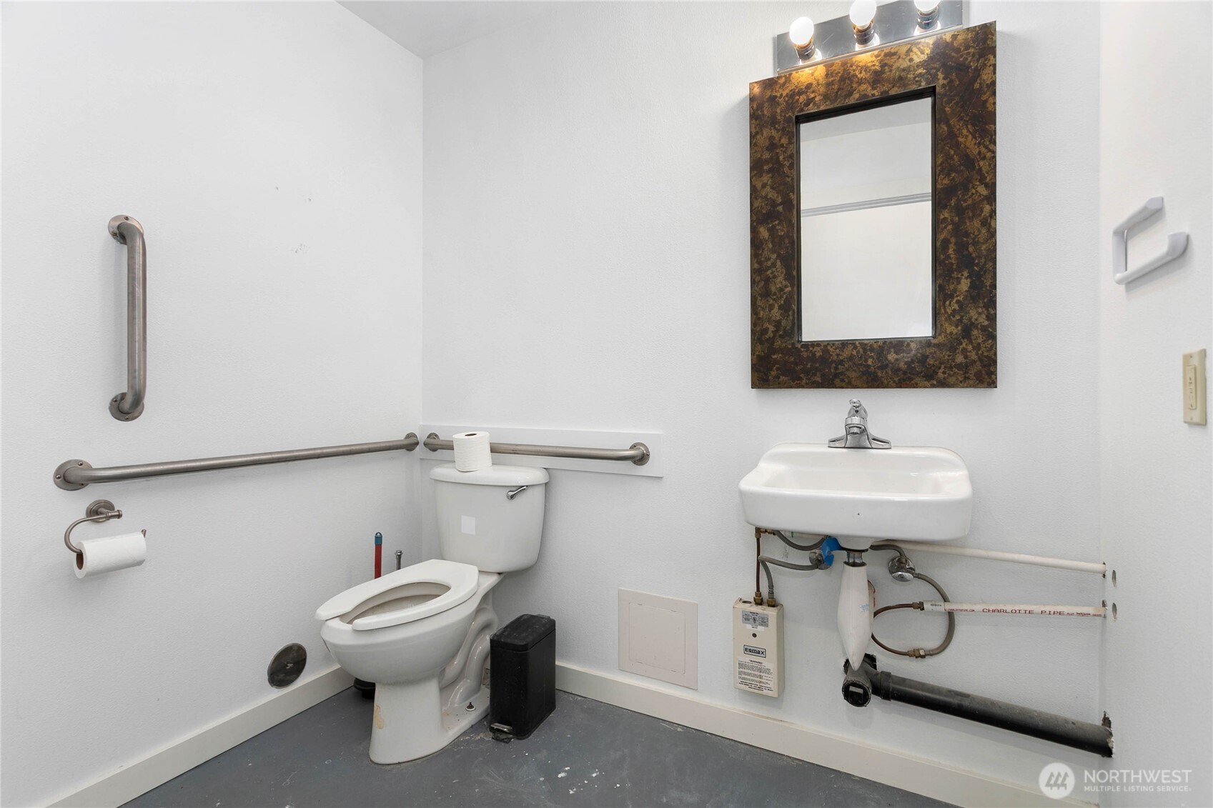 4058 Hammer Drive B101 Property Photo 18