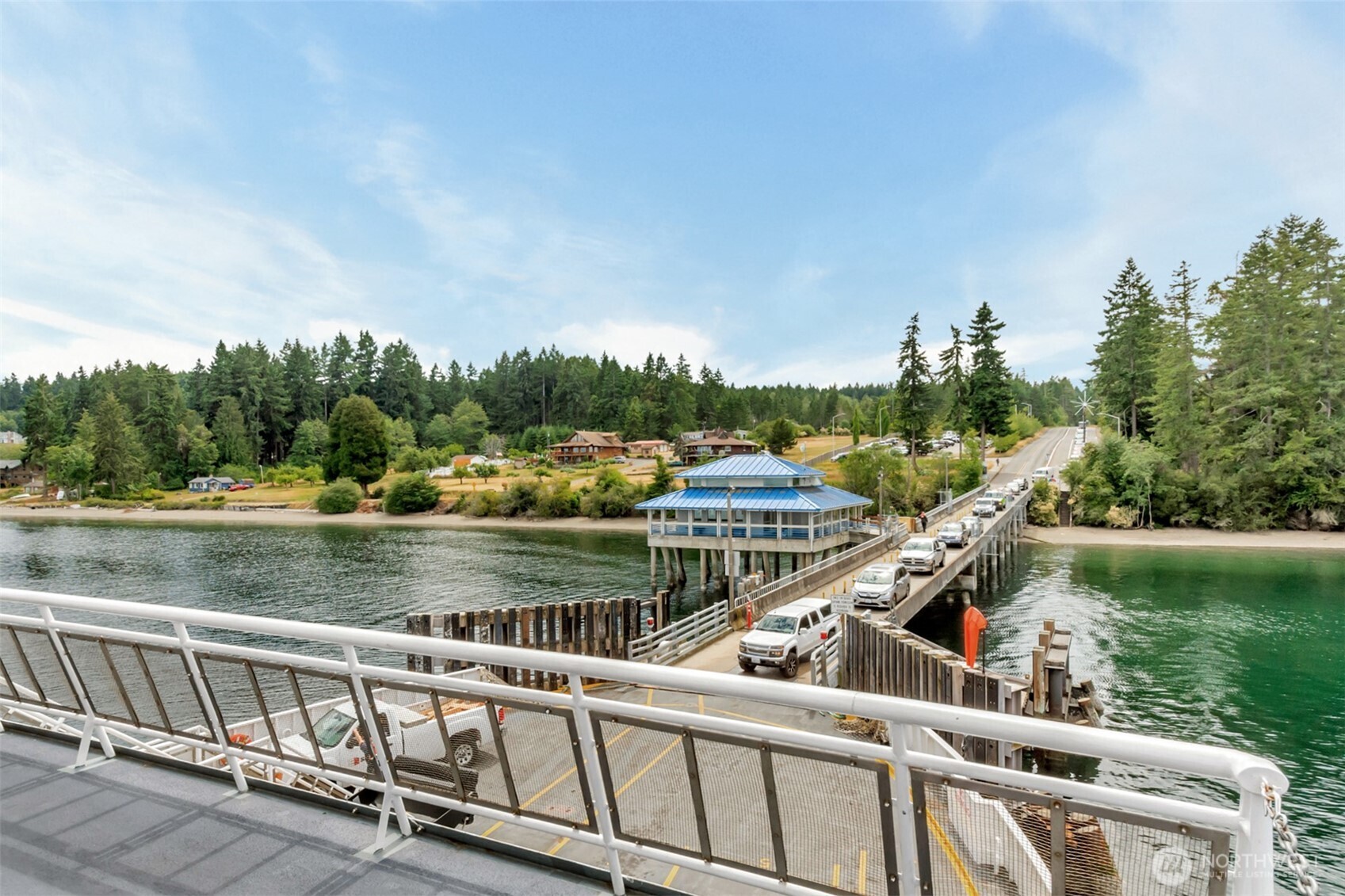 10115 Edgewood Drive Property Photo 10