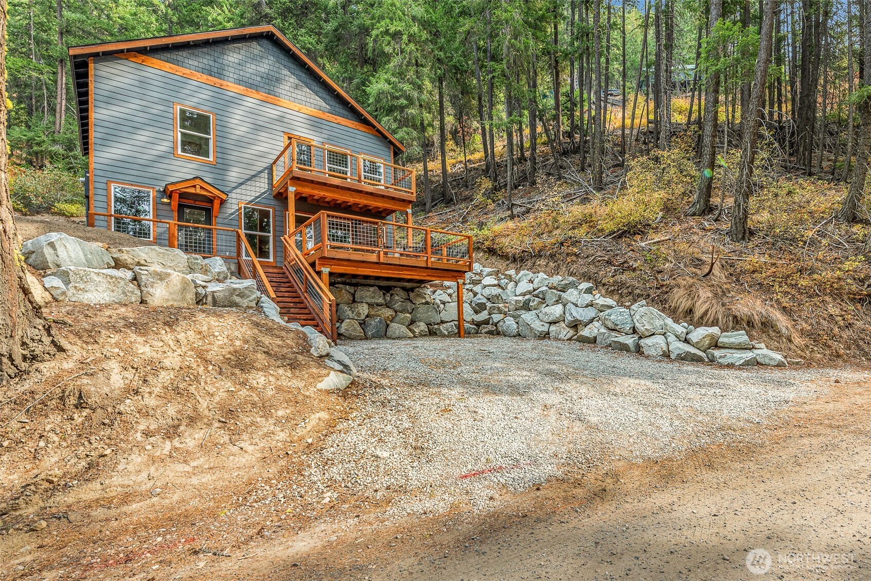 25615 Camp 12 Road Property Photo 2