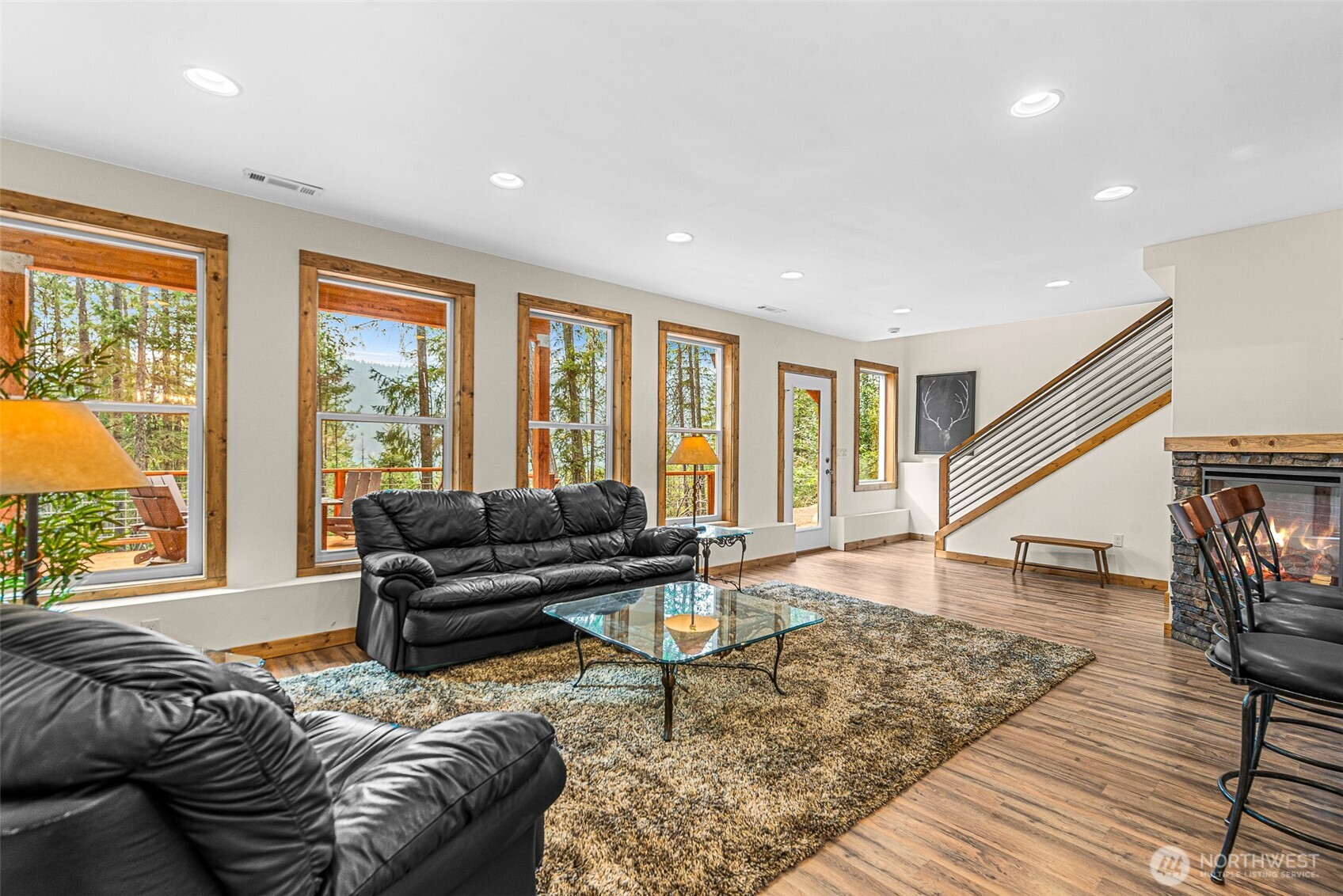 25615 Camp 12 Road Property Photo 10