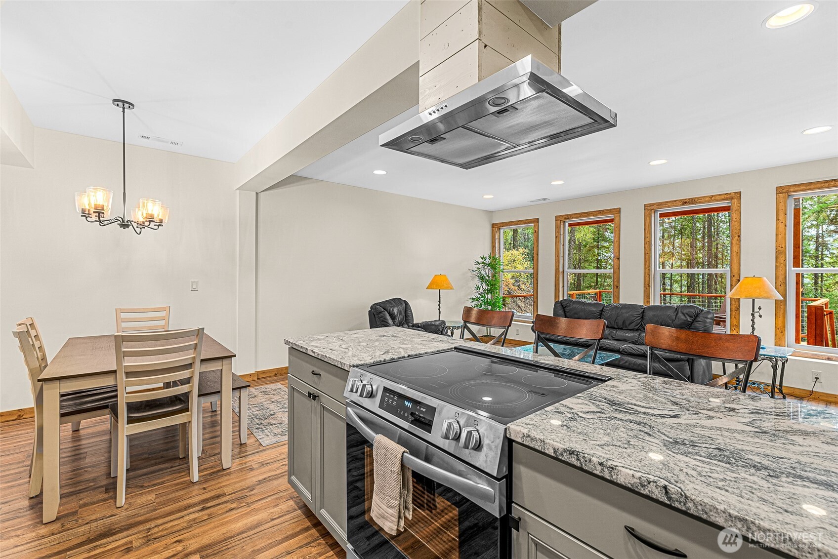 25615 Camp 12 Road Property Photo 15