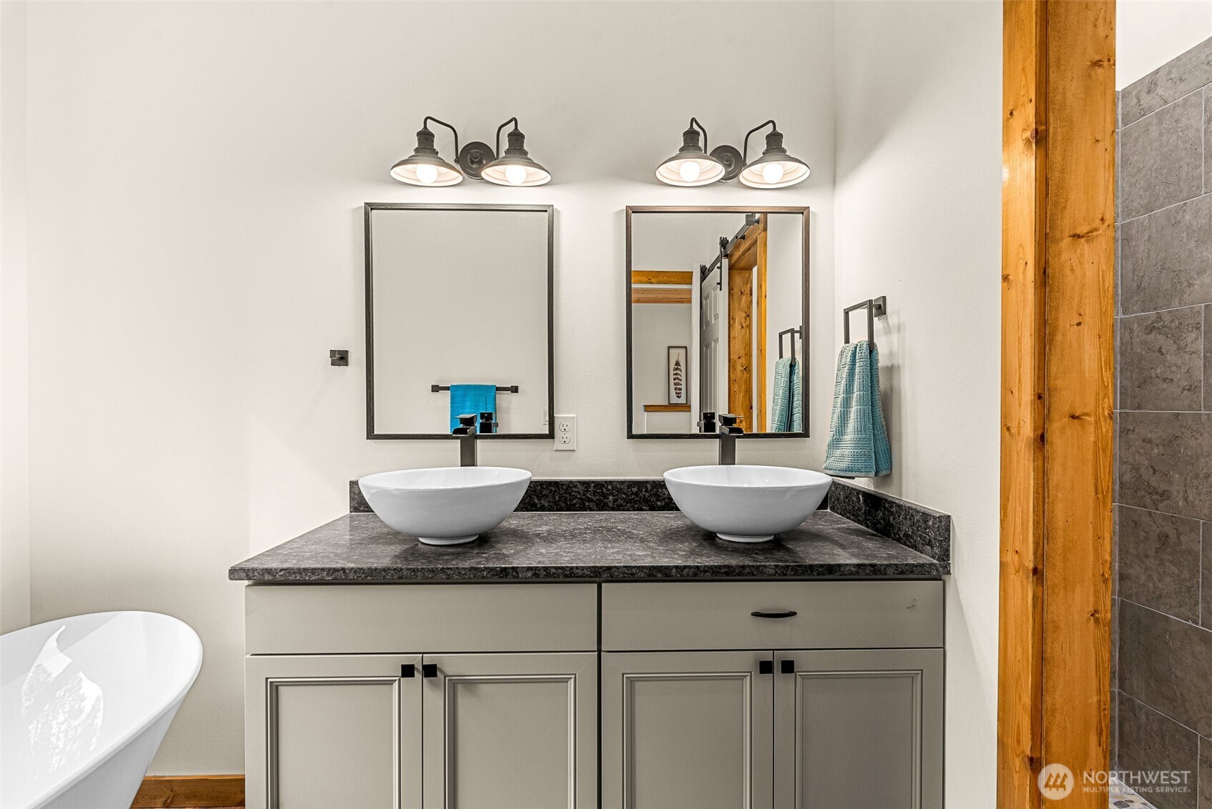 25615 Camp 12 Road Property Photo 27