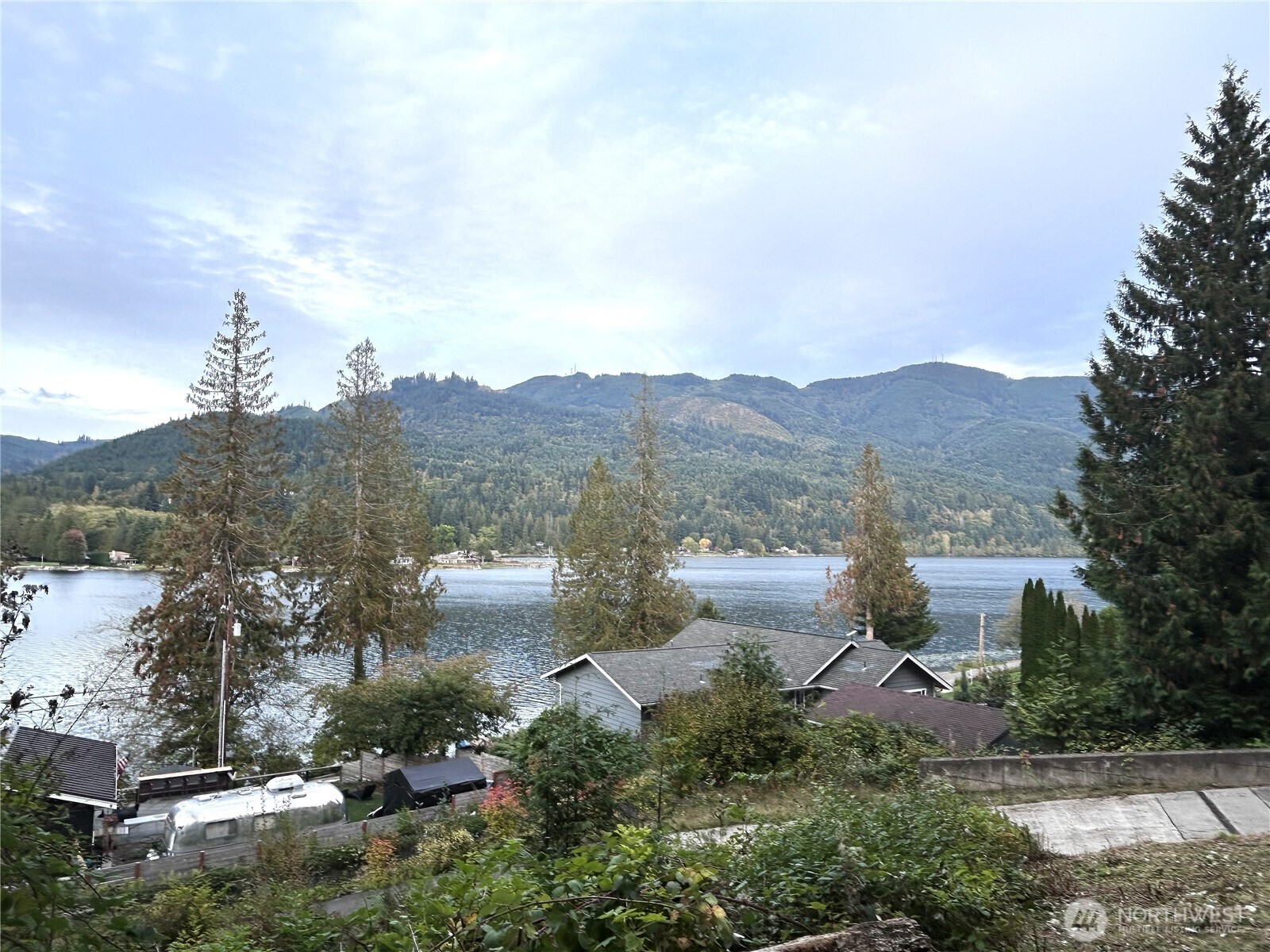 715 Samish Heights Lane Property Photo 2