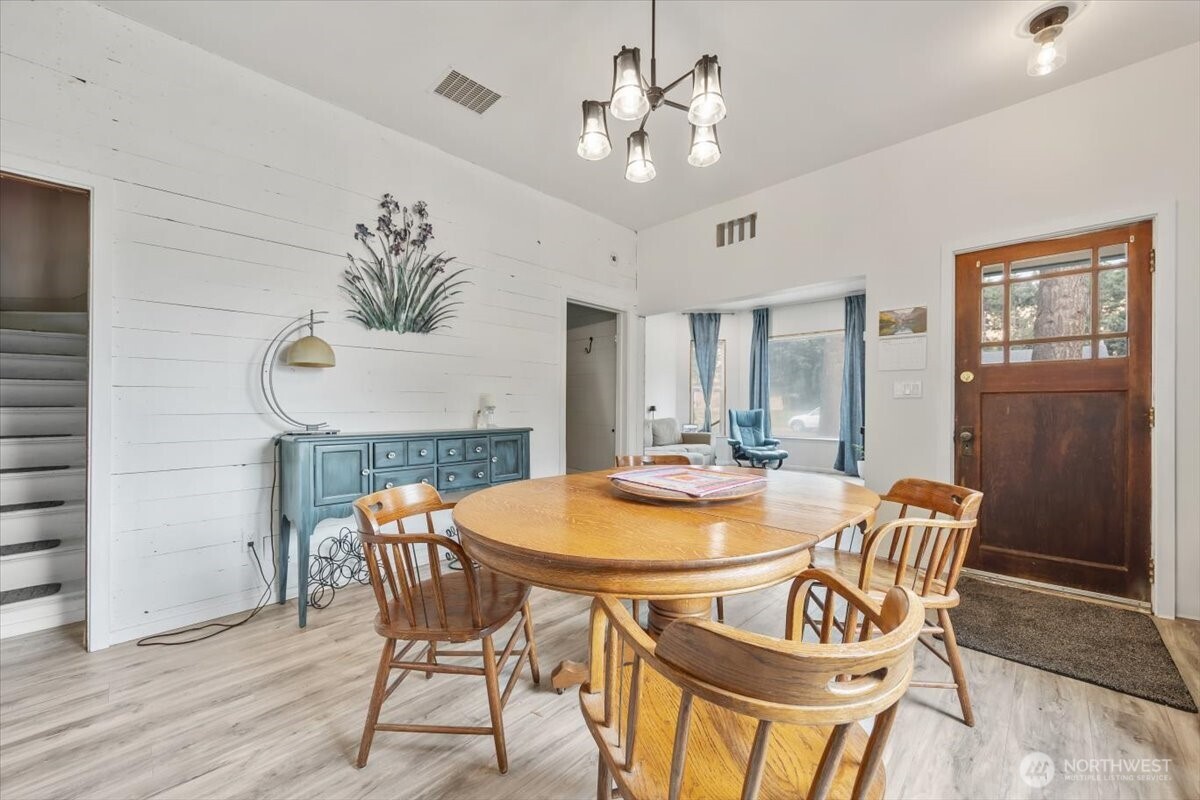 515 N 3rd Street Property Photo 8