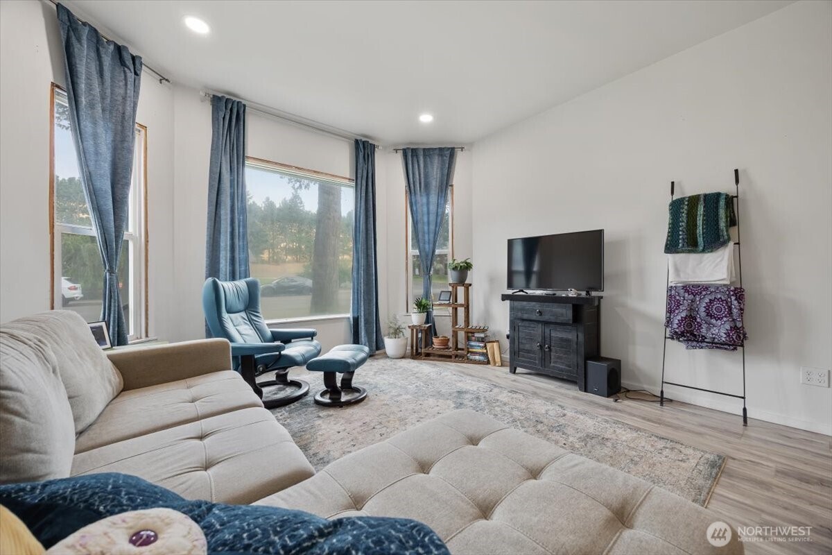 515 N 3rd Street Property Photo 10