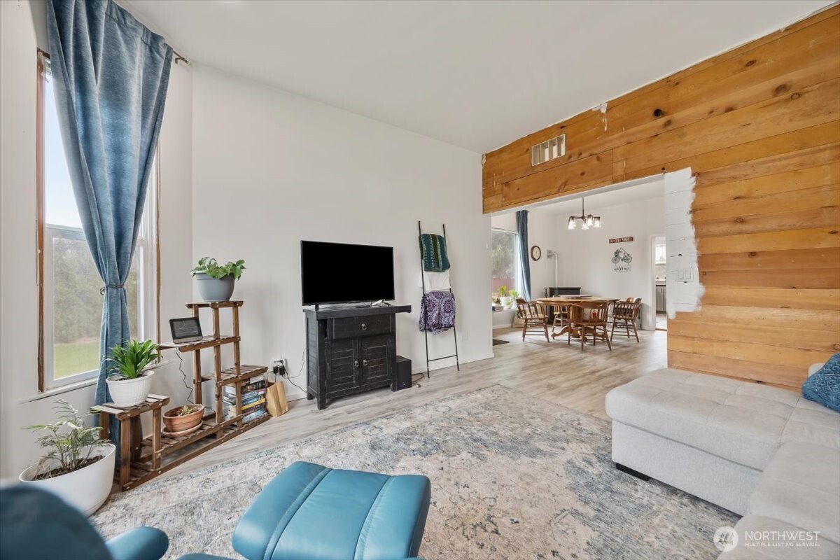 515 N 3rd Street Property Photo 12