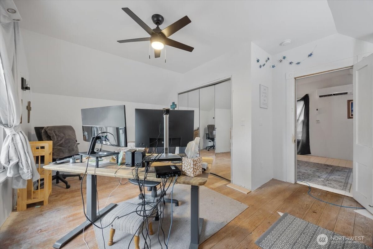 515 N 3rd Street Property Photo 22