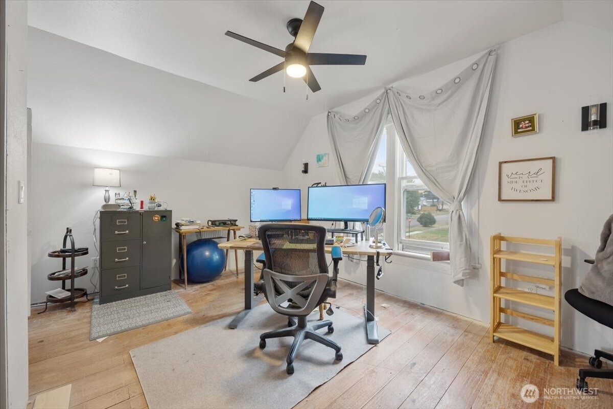 515 N 3rd Street Property Photo 24