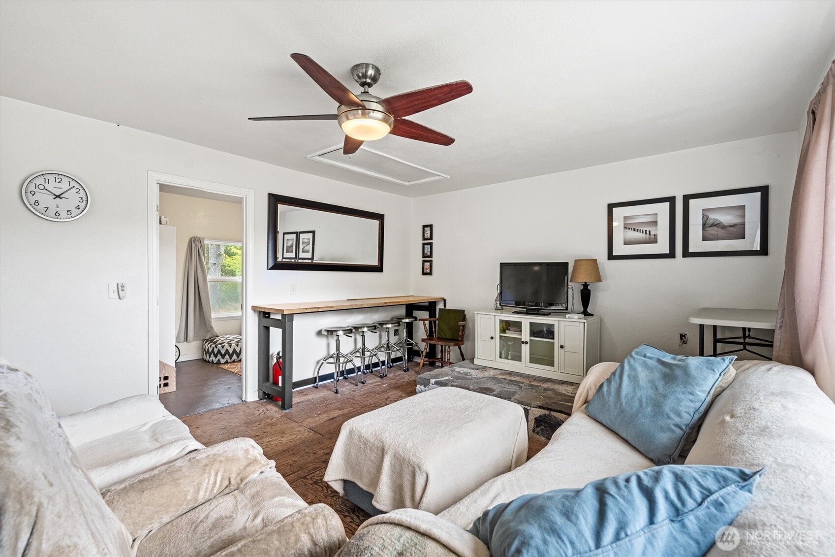 11303 Pacific Way Property Photo 17