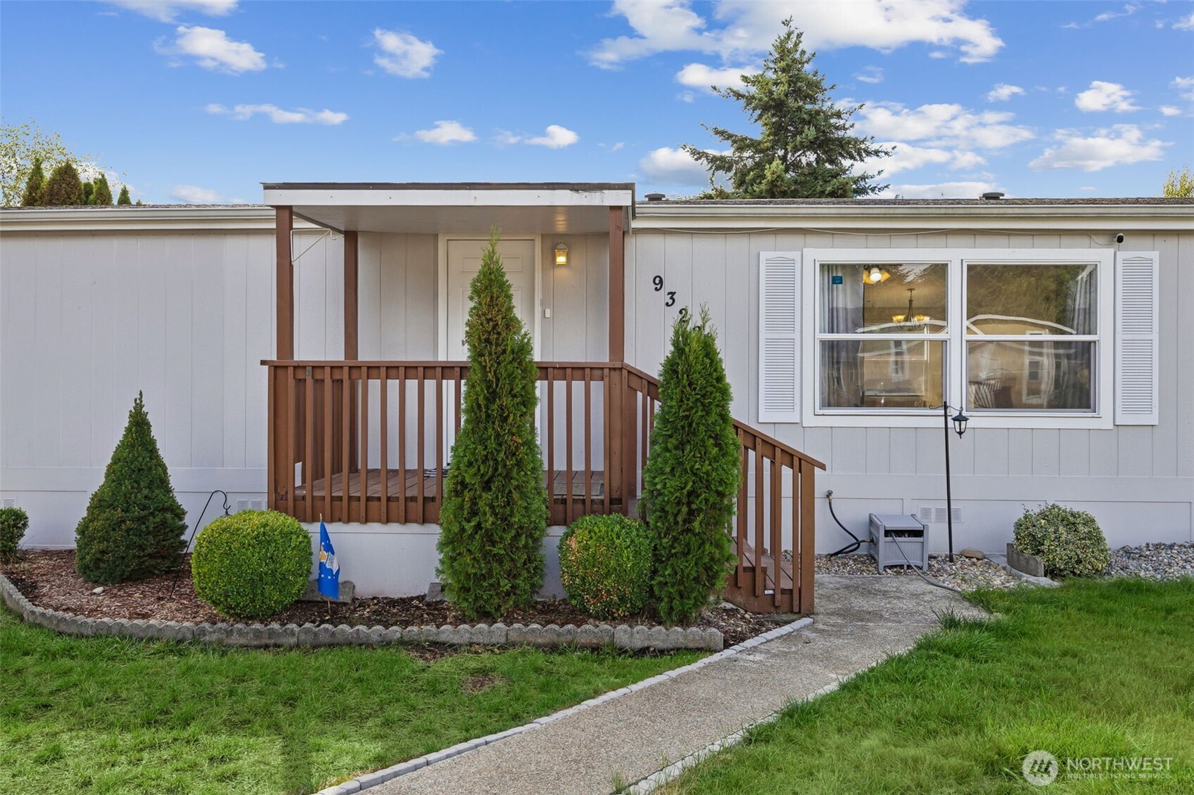 9322 218th Street Ct 12 Property Photo 2