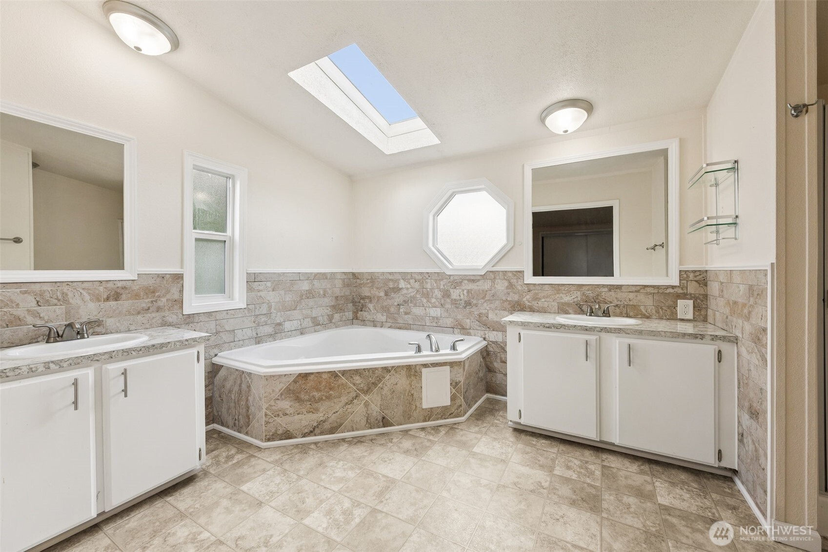 9322 218th Street Ct 12 Property Photo 17