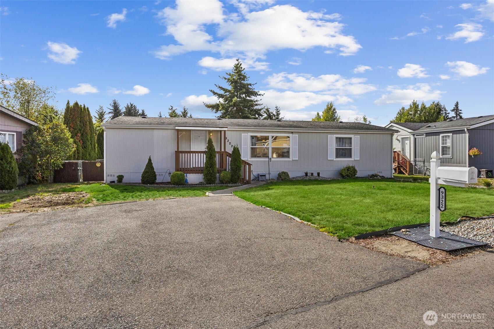 9322 218th Street Ct 12 Property Photo 23