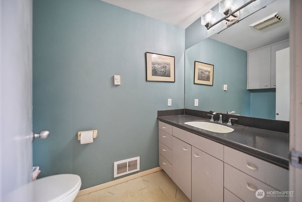 5805 Ne Minder Road Property Photo 25