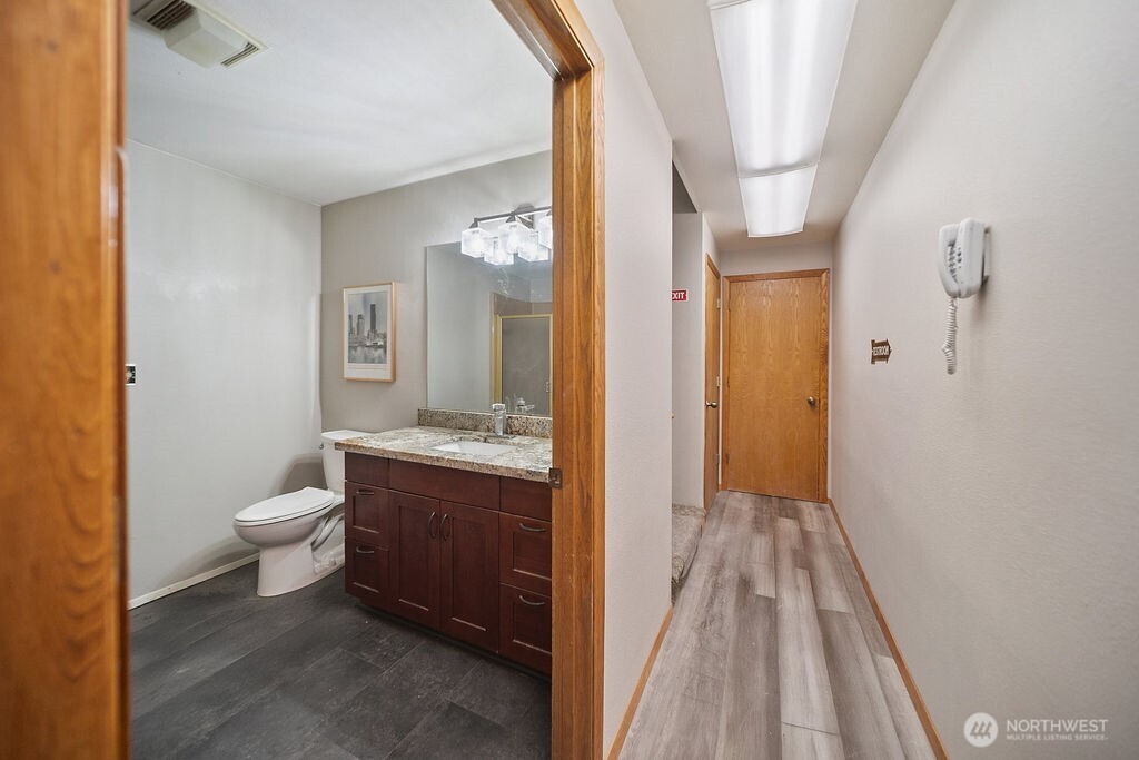 5805 Ne Minder Road Property Photo 26