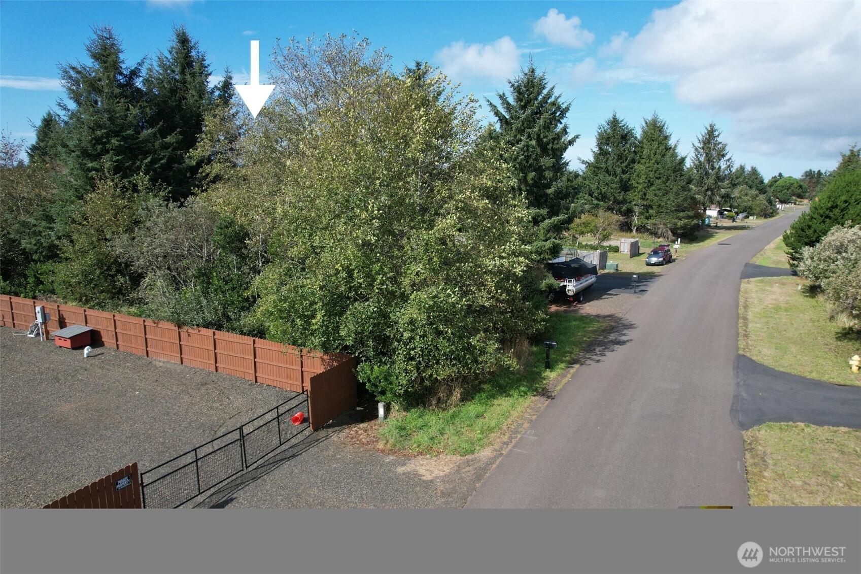 697 Island Circle Property Photo 19