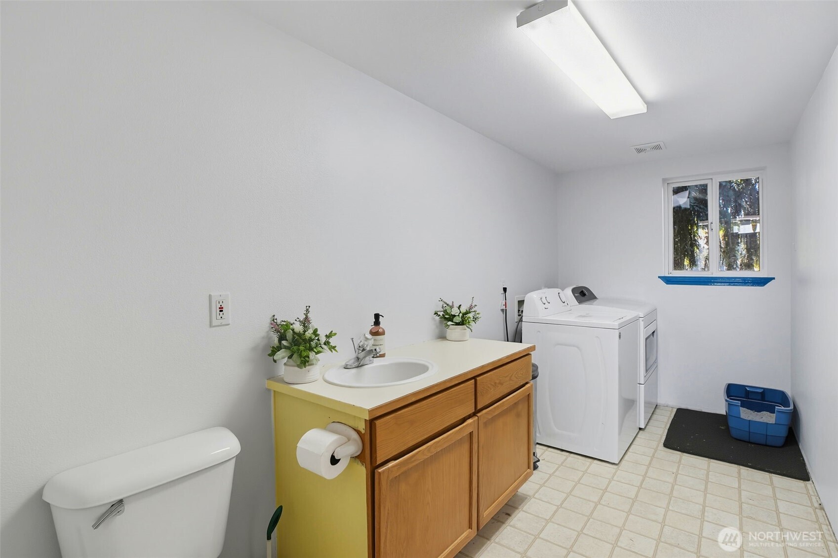 12211 Rainbow Drive Property Photo 18