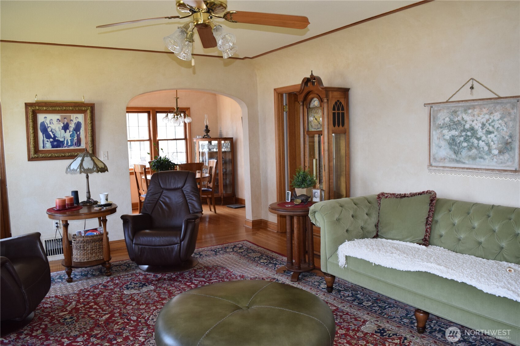3538 Beach Drive Property Photo 7