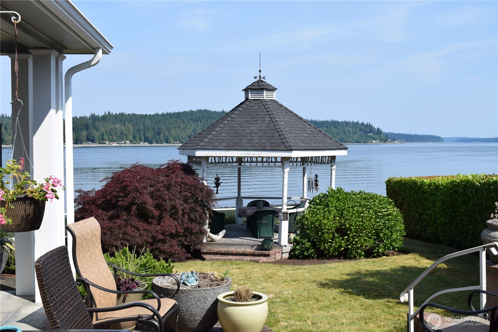 3538 Beach Drive Property Photo 19