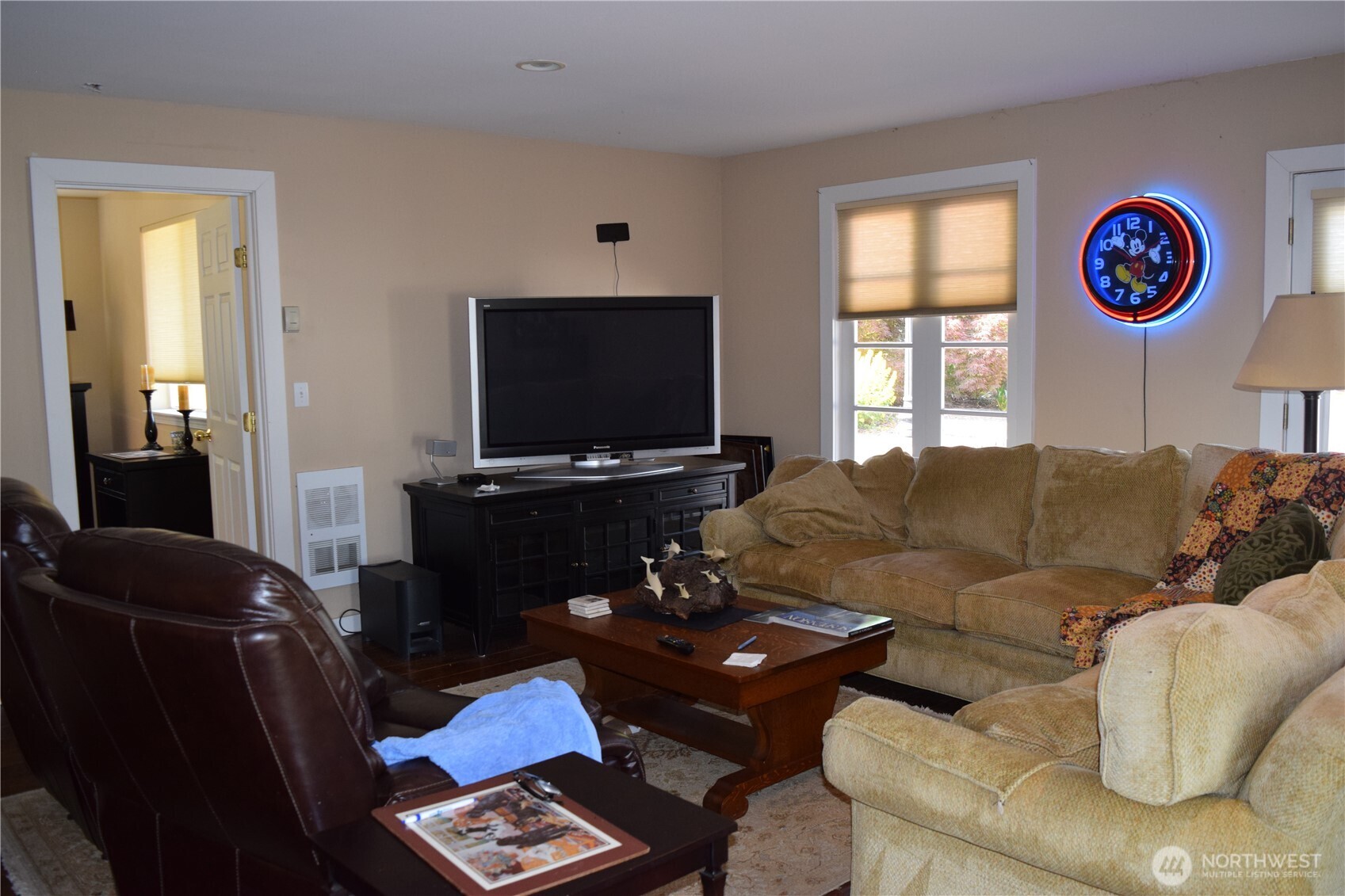3538 Beach Drive Property Photo 30