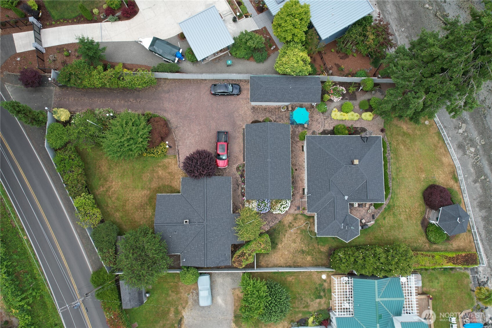 3538 Beach Drive Property Photo 34