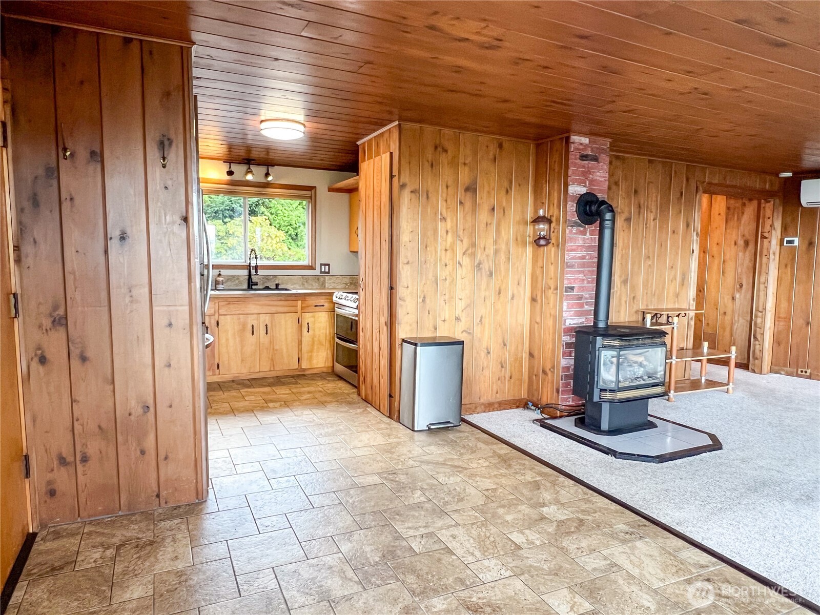 30 Maple Drive Property Photo 6