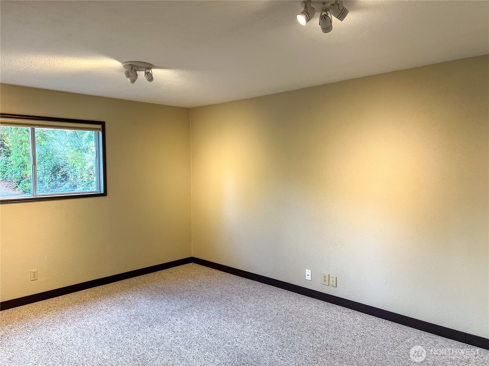 30 Maple Drive Property Photo 25