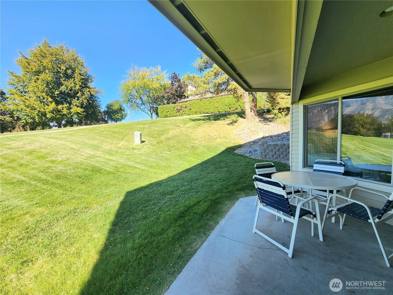 1 Lodge 601-e Property Photo 17