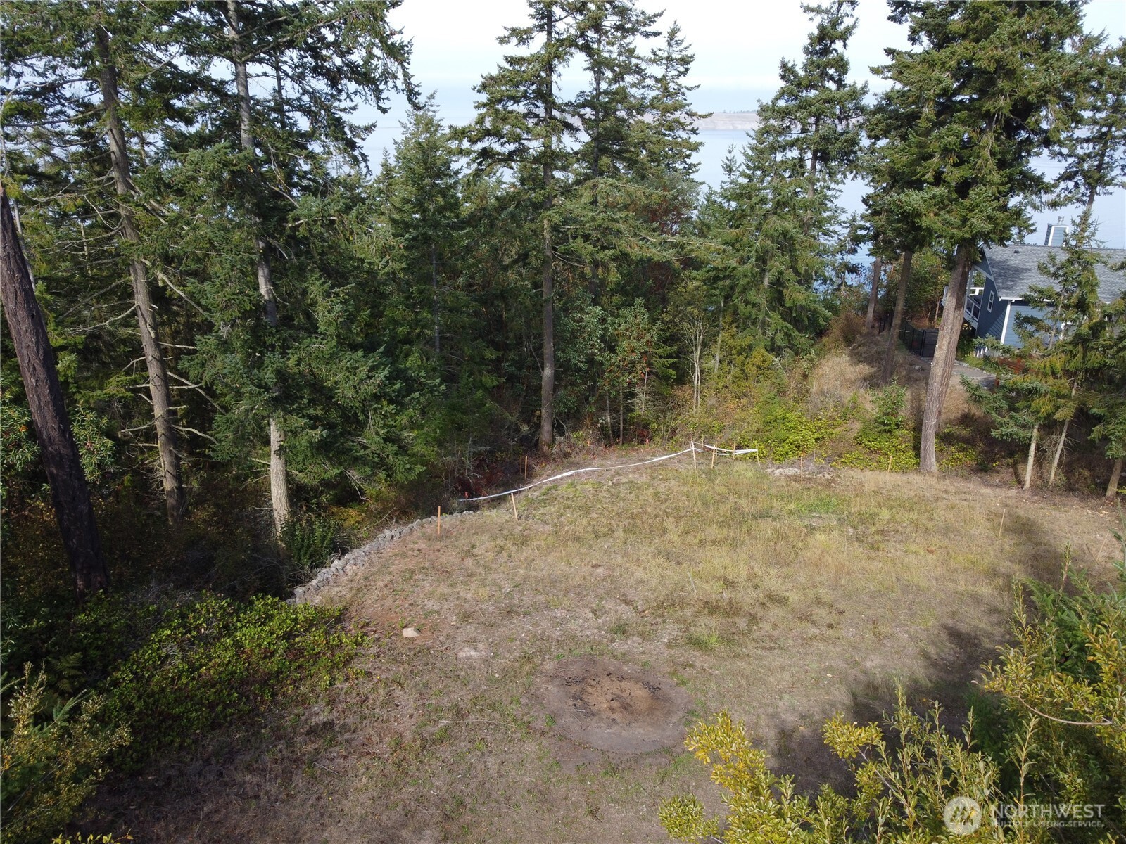 570 North Street Property Photo 2