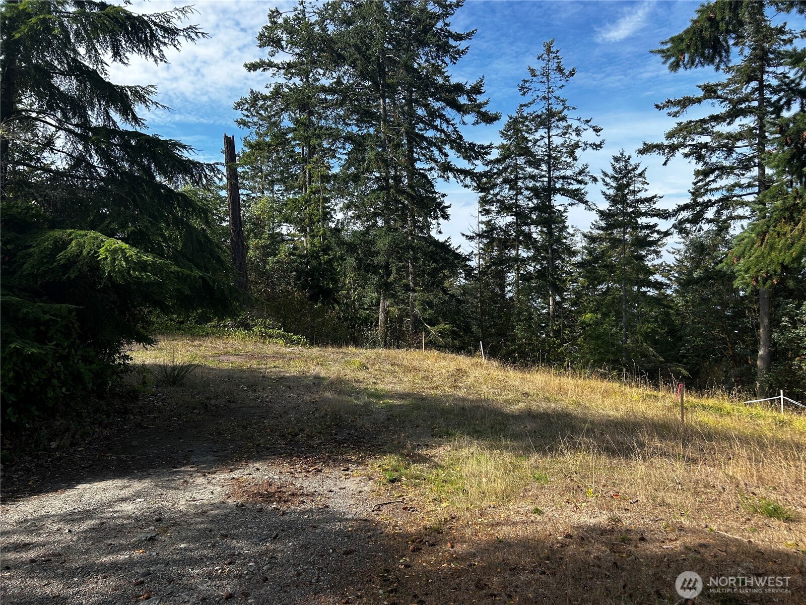 570 North Street Property Photo 6