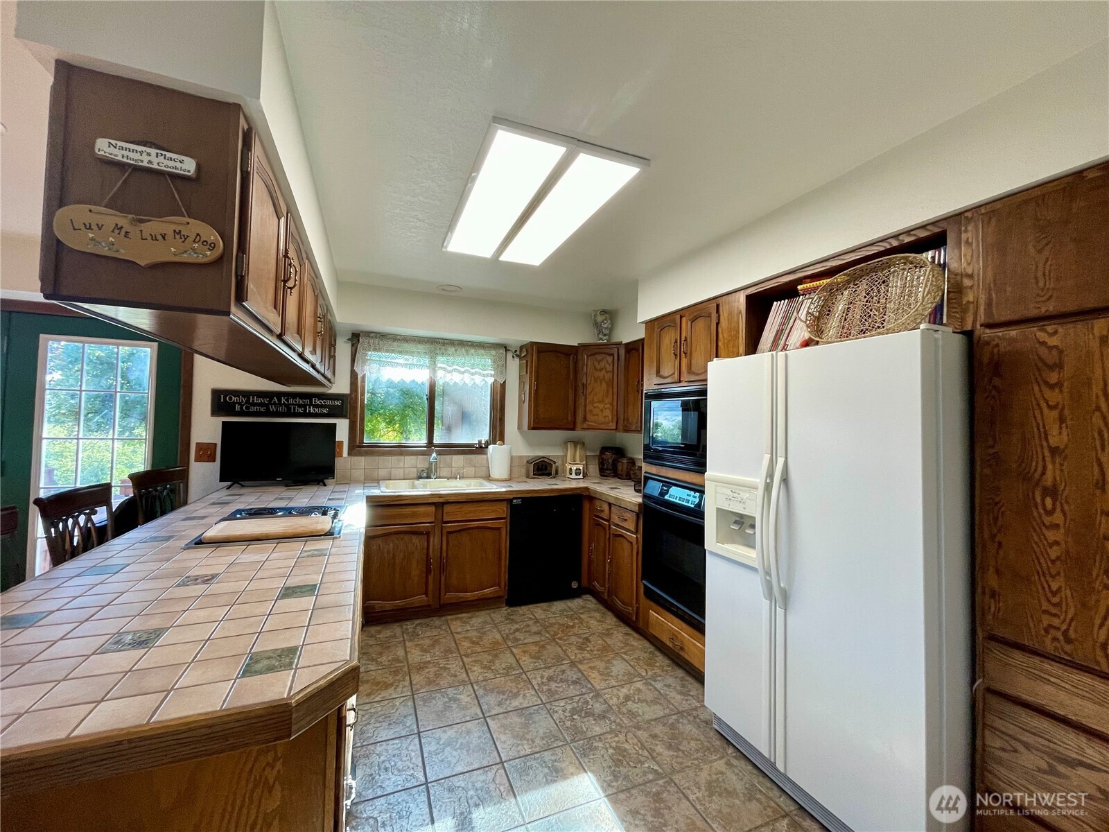14 Hahn Road Property Photo 9
