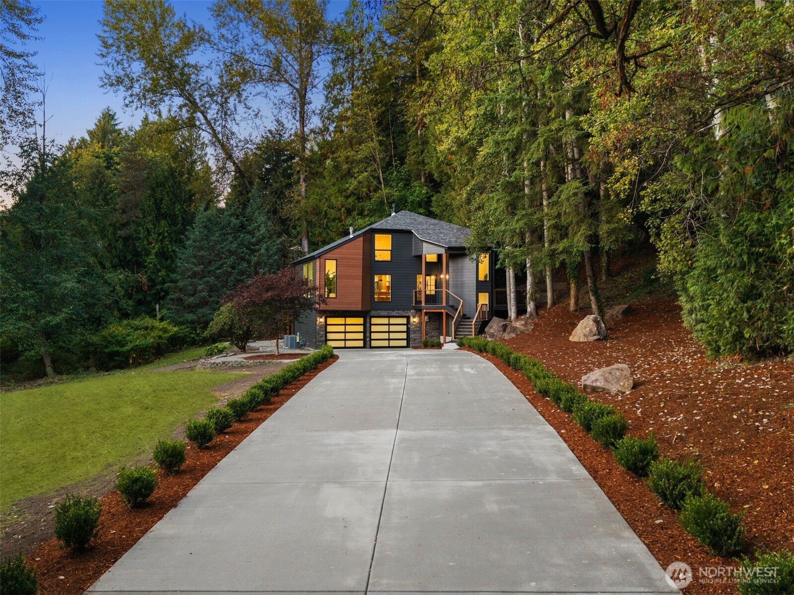 14707 149th Avenue Property Photo 2