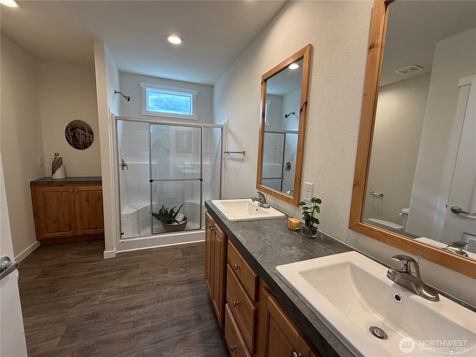 881 N Iris Avenue Property Photo 10