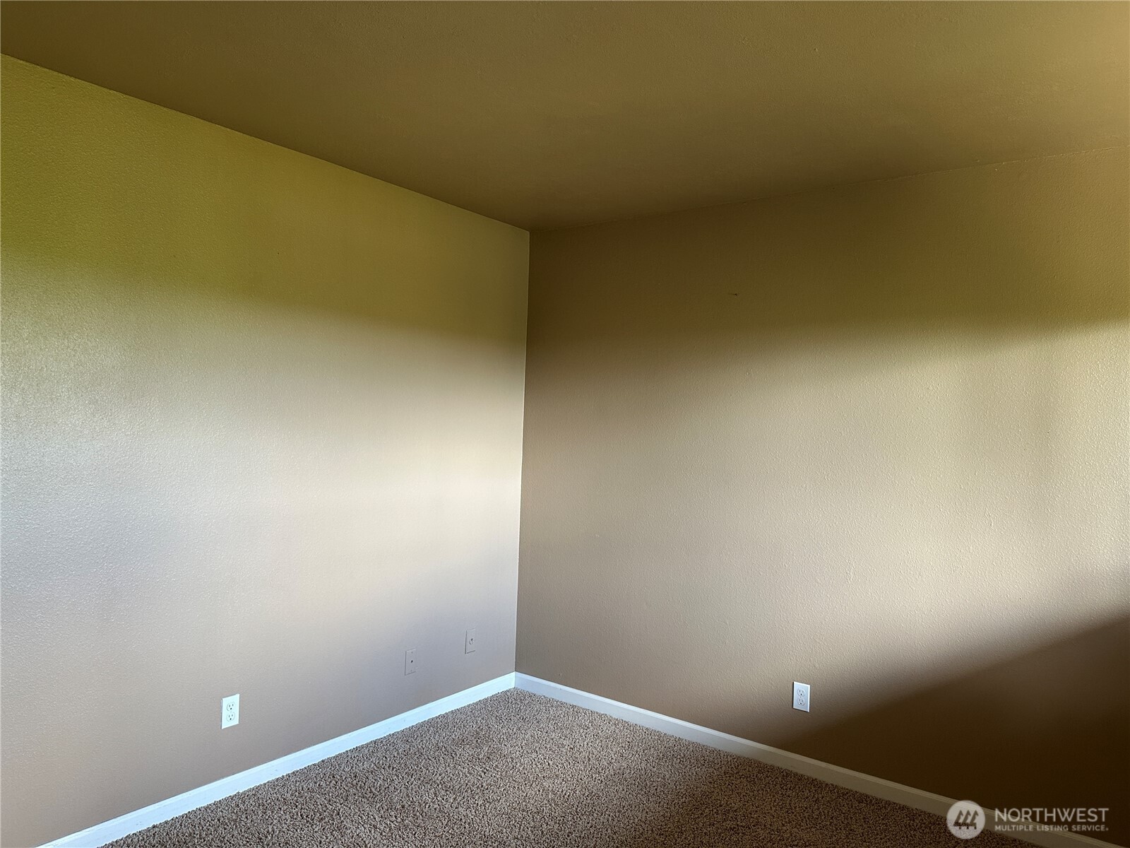910 Barnhart Street Property Photo 25