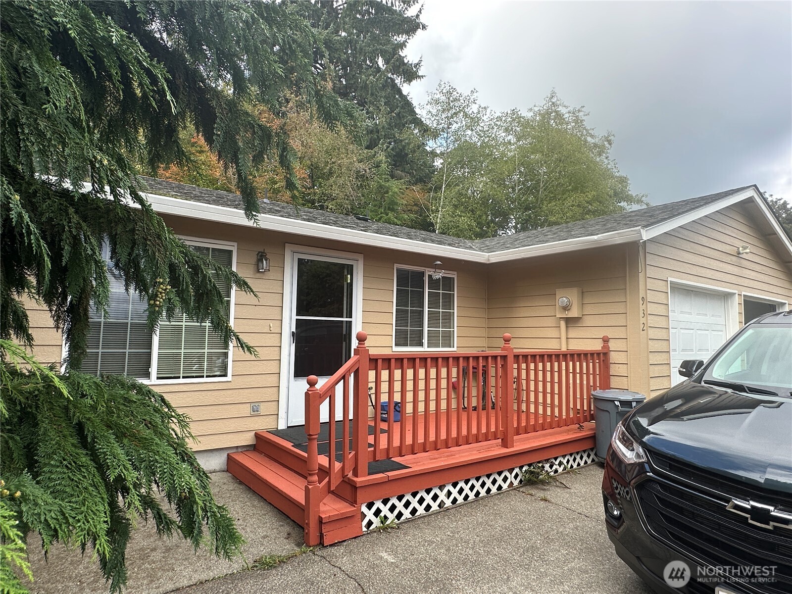 910 Barnhart Street Property Photo 26
