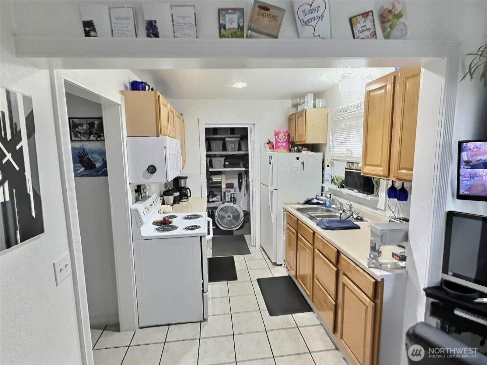 6715 Steilacoom Boulevard Property Photo 8
