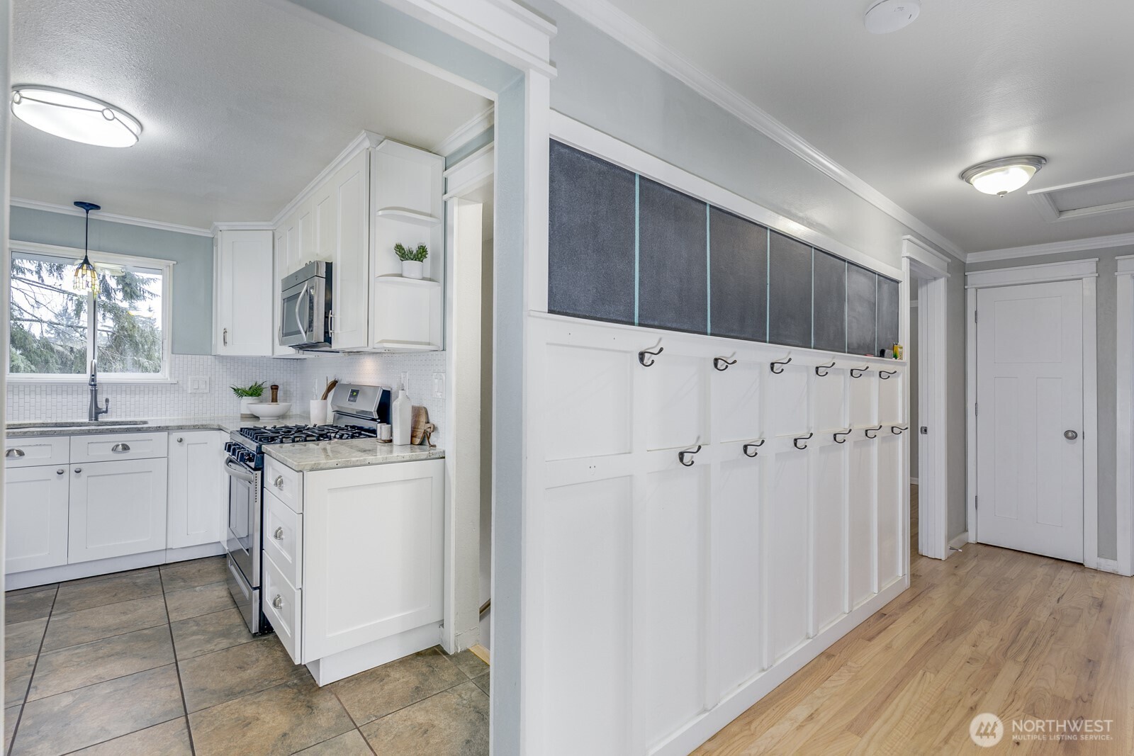 2425 Whitechuck Drive Property Photo 14