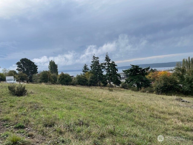 2021 Clay Street Property Photo 2